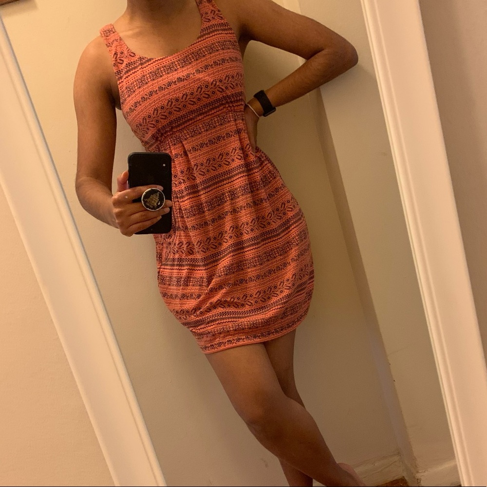 Sleeveless printed sundress with pockets